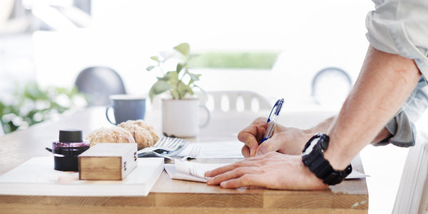 holiday writing list before going away - modish living